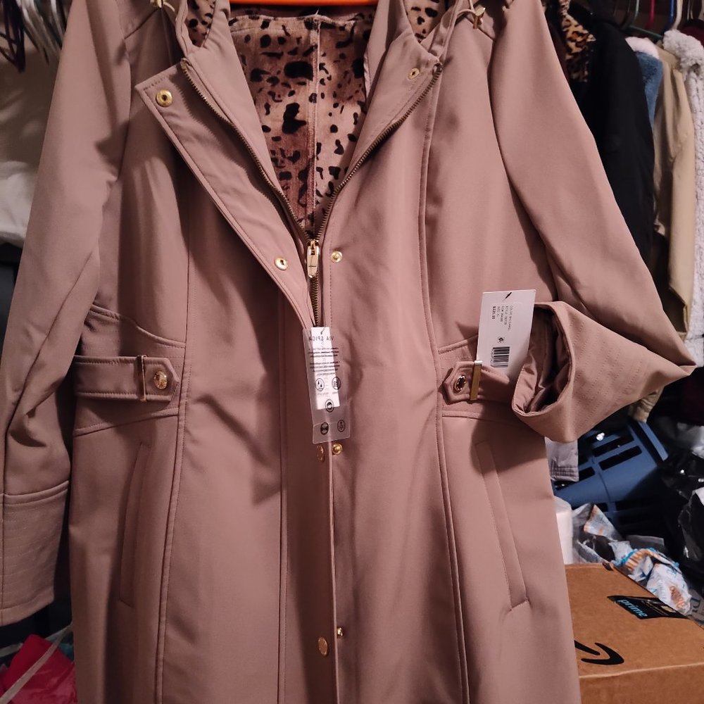 Lady's Coat